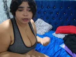 Amateur Sex Cam of MeganRozx