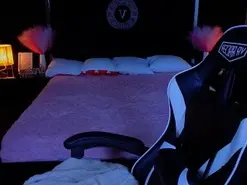 Amateur Live Sex Cam of ShameeLess