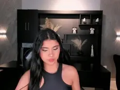 Amateur Free Porn Cam of MiaLaurence