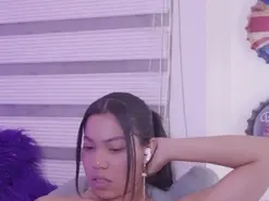Amateur Live Porn of MadelynRose