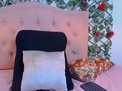 Amateur Live Sex Cam of Lucy_Cute