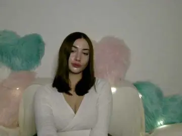 Bongacams Watch Live Sex Cams of CaylinAngel