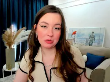Bongacams Sex Cam of HoneyGlow
