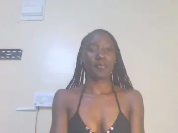 Bongacams Live Sex Cam of Sexylucia5