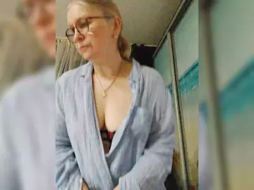 Bongacams Sex Chat of Adiline
