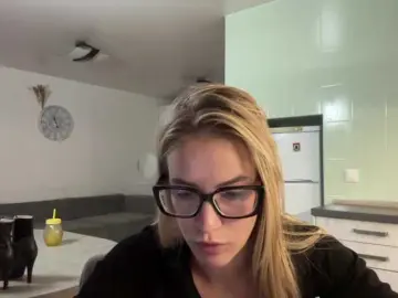 Bongacams Nude Webcam of JenevaOcana