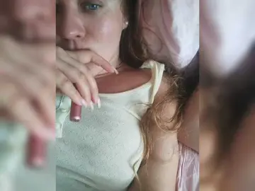 Bongacams Watch Live Sex Cams of Bonne-Aurore
