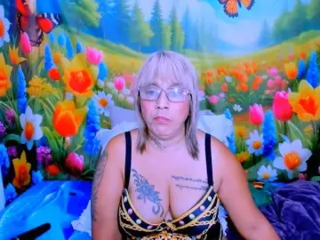 Bongacams Adult Video Chat of indianroxy