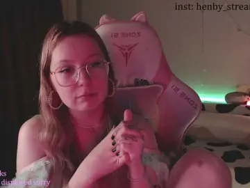 Bongacams Sex Cam of henby-streams