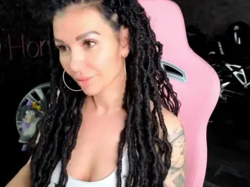 Bongacams Adult Video Chat of -BABAYAGA-