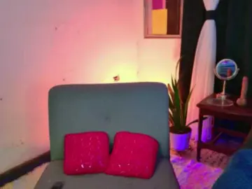 Bongacams Sex Cam of PeachNymph