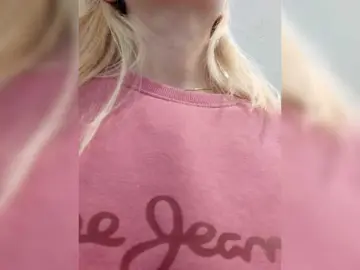 Bongacams Free Live Porn of LittleSammy