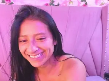 Bongacams Live Porn of SharlotRodriguez