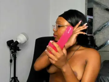 Bongacams Private Sex Chat of LaReinaDelSur0