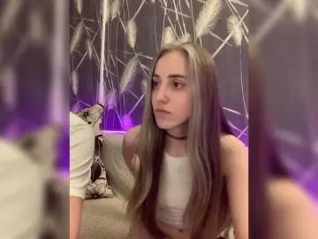 Bongacams Free Live Porn of SweetPussies