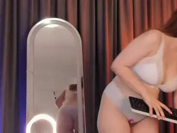 Bongacams Live Porn of MiraVolt