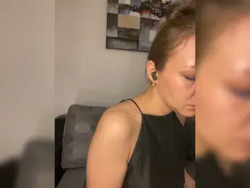 Bongacams Private Sex Chat of Alisasqrl