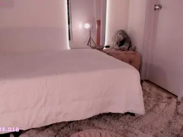 Bongacams Free Live Porn of Lexie-red