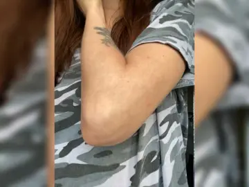 Bongacams Watch Live Sex Cams of -STEYSHA-