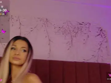 Bongacams Private Sex Chat of PinkySparkss