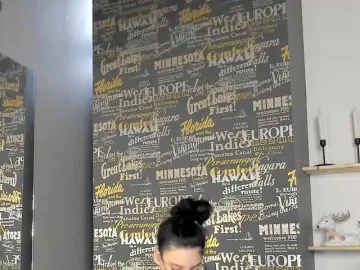 Bongacams Watch Live Sex Cams of RavenBliss
