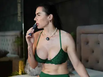 Bongacams Best live sex cam show of CelineHeaven