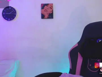 Bongacams Private Sex Chat of alaiasweet