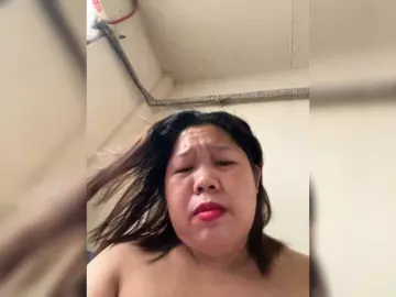 Bongacams Free Live Porn of ChubbyBabe31