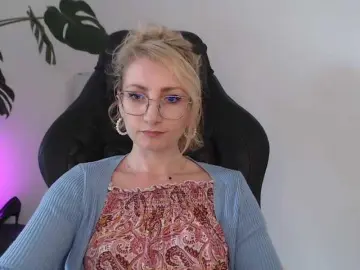 Bongacams Adult Video Chat of CinderellaMoon