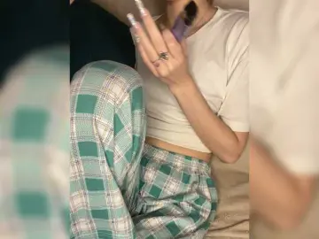Bongacams Live Porn of LinaTwins