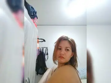 Bongacams Best live sex cam show of PhantomRose