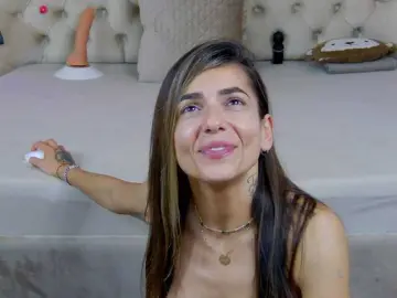 Bongacams Free Live Porn of TastyShow