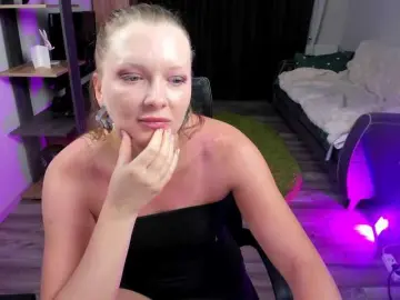 Bongacams Live Sex Cam of StrippingLady