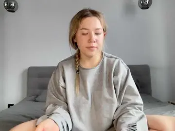 Bongacams Best live sex cam show of AlyraSun