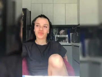Bongacams Best live sex cam show of MaidenCrystal