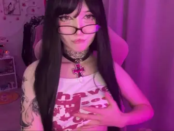 Bongacams Best Webcam of SavageAura