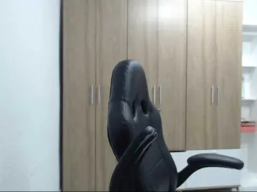 Bongacams Live Porn of RoxanaMilf