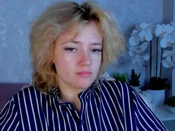 Bongacams Free Live Porn of LunaaBee