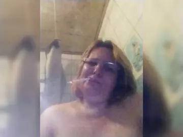 Bongacams Live Sex Cam of ForestLadyXL