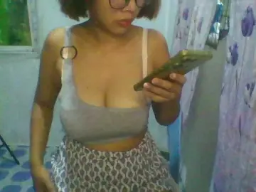 Bongacams Watch Live Sex Cams of momo3312
