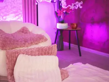 Bongacams Private Sex Chat of KiraKrush