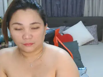 Bongacams Live Porn of AsianHotMama143
