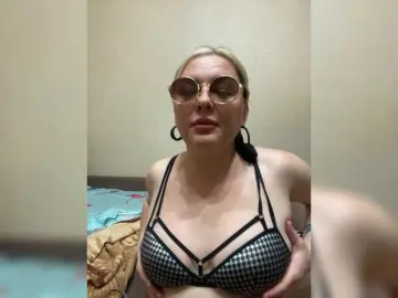 Bongacams Free Porn Cam of Milfaru