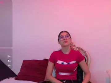 Bongacams Sex Chat of sweetauracouple