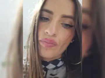 Bongacams Watch Live Sex Cams of Reyasimos
