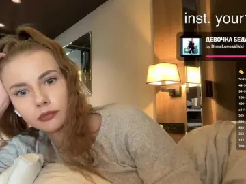 Bongacams Live Porn of -VikkiL0vesCheese-