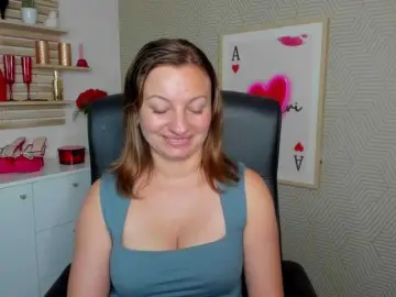 Bongacams Free Porn Cam of angelaLove13