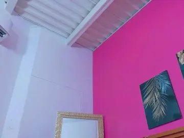 Bongacams Watch Live Sex Cams of littleeemiily