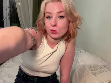 Bongacams Live Sex Cam of MyrlLandero