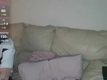 Bongacams Live Sex of Almondmilka